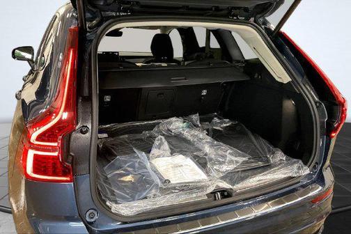 Denim Blue Metallic 2027 Volvo XC60 Ultra