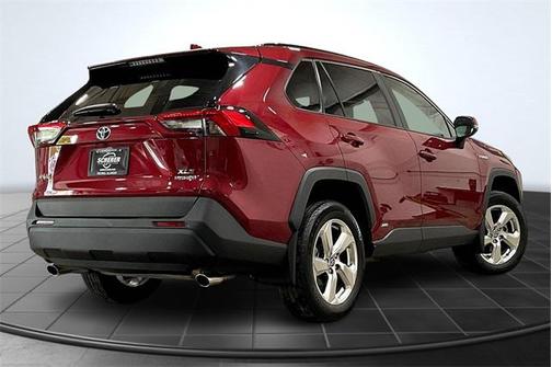 2021 Toyota RAV4 Hybrid XLE Premium