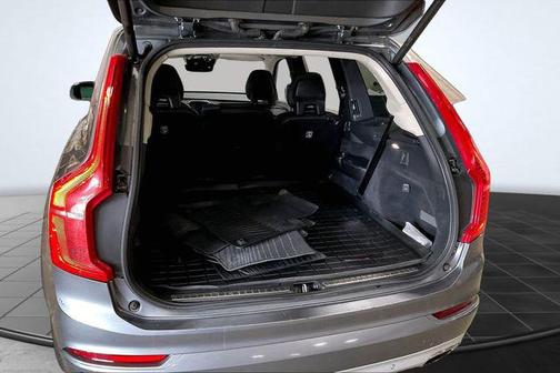 Osmium Grey Metallic 2017 Volvo XC90 T6 Momentum