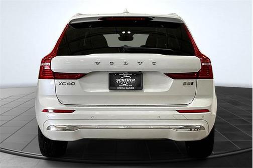 2023 Volvo XC60 B5 Plus Bright Theme