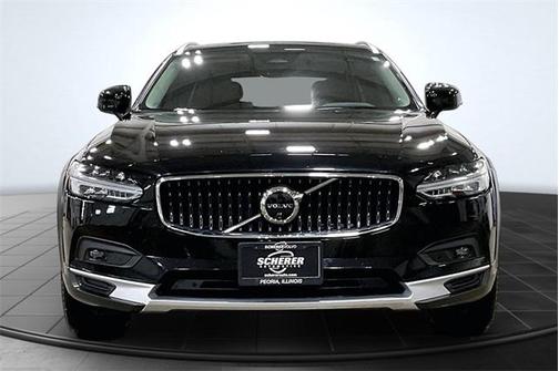 2024 Volvo V90 Cross Country B6 Plus