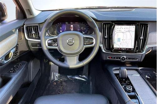 2024 Volvo V90 Cross Country B6 Plus