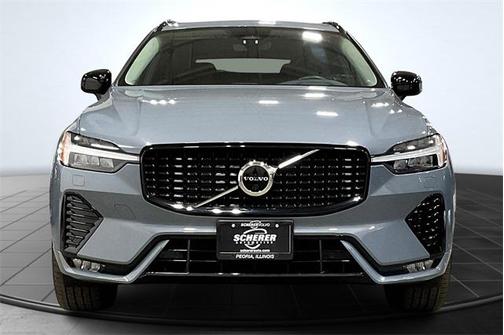 2023 Volvo XC60 B5 Plus Dark Theme