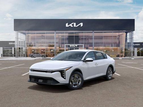 White 2026 Kia K4 LX