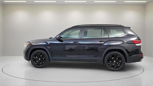 2023 Volkswagen Atlas 3.6L SE w/Technology