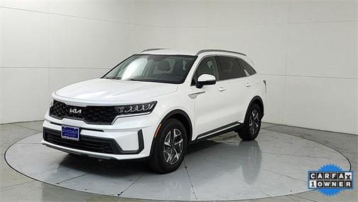 Snow White Pearl 2022 Kia Sorento Hybrid S