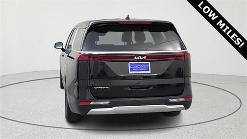 2023 Kia Carnival LX