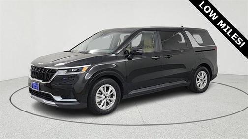 2023 Kia Carnival LX