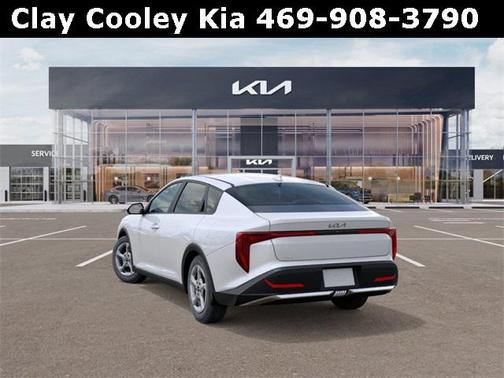 2025 Kia K4 LXS