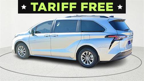 2025 Toyota Sienna XLE