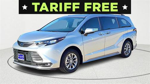 2025 Toyota Sienna XLE