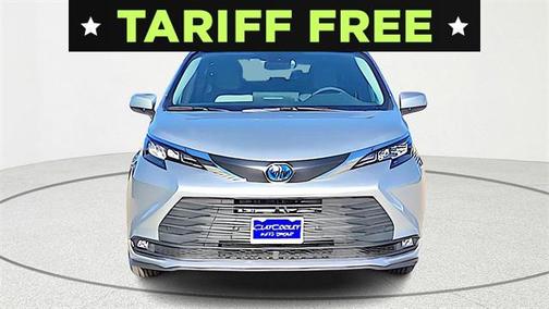 2025 Toyota Sienna XLE