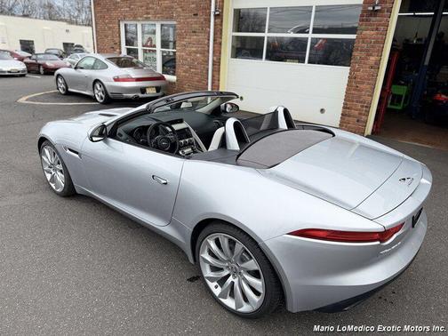 2014 Jaguar F-TYPE 