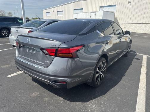 2020 Nissan Altima 2.5 SR
