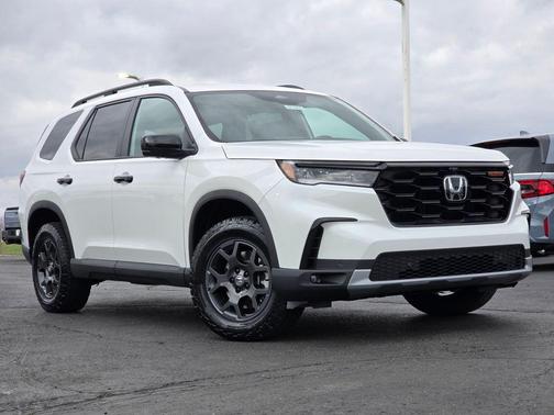 2025 Honda Pilot TrailSport