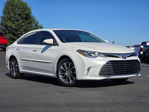 2016 Toyota Avalon XLE