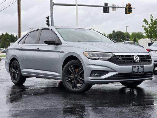 2019 Volkswagen Jetta 1.4T R-Line