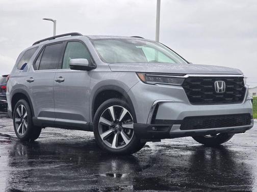 2025 Honda Pilot Touring