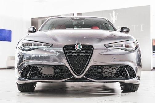 2025 Alfa Romeo Giulia Base