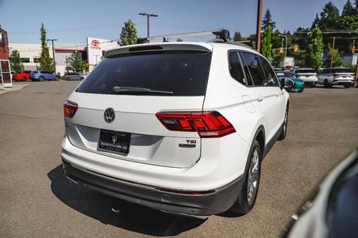 2018 Volkswagen Tiguan 2.0T SEL Premium