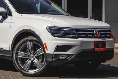 2018 Volkswagen Tiguan 2.0T SEL Premium