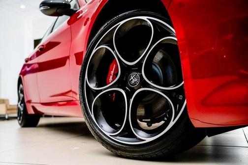 2025 Alfa Romeo Giulia Base