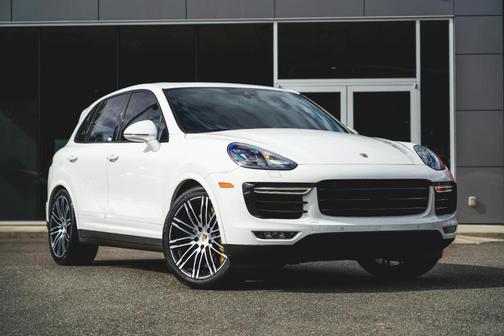 2016 Porsche Cayenne Turbo