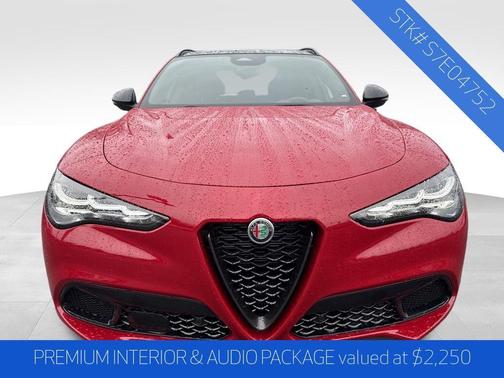 2025 Alfa Romeo Stelvio Base