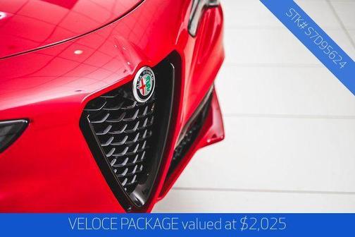 2025 Alfa Romeo Stelvio Base