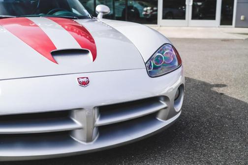 2003 Dodge Viper SRT-10