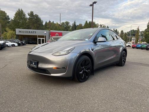 2024 Tesla Model Y Long Range