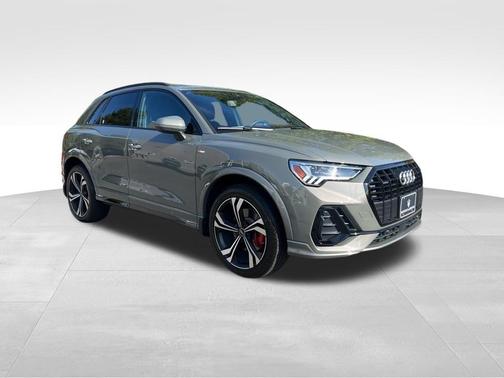 2024 Audi Q3 45 S line Premium
