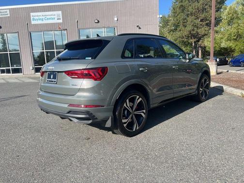 2024 Audi Q3 45 S line Premium