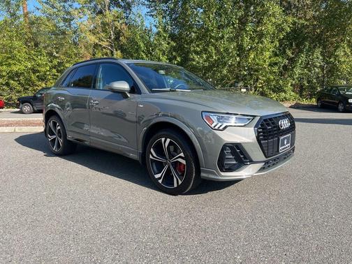 2024 Audi Q3 45 S line Premium