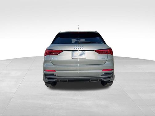 2024 Audi Q3 45 S line Premium