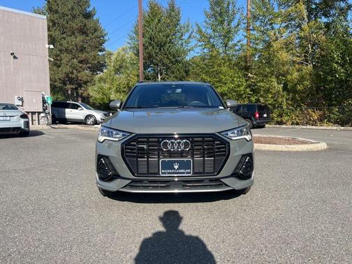 2024 Audi Q3 45 S line Premium