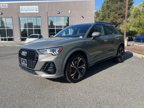 2024 Audi Q3 45 S line Premium
