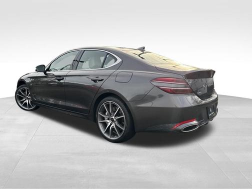 2024 Genesis G70 2.5T