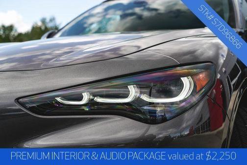 2025 Alfa Romeo Stelvio Base