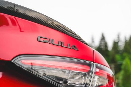 2024 Alfa Romeo Giulia Quadrifoglio