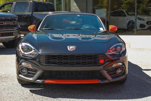 2020 FIAT 124 Spider Abarth