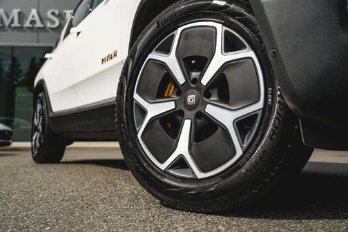2023 Rivian R1S Adventure Quad Motor Large Pack