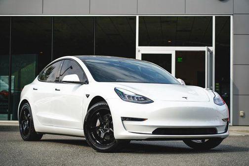 2020 Tesla Model 3 Standard Range Plus