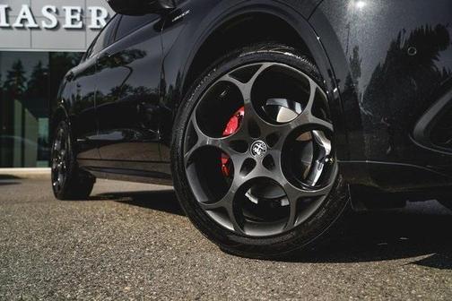 2022 Alfa Romeo Stelvio Veloce