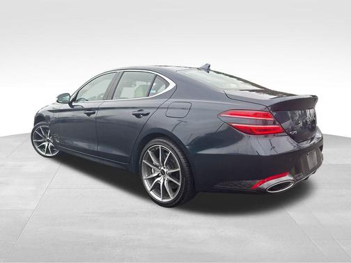 2024 Genesis G70 2.5T