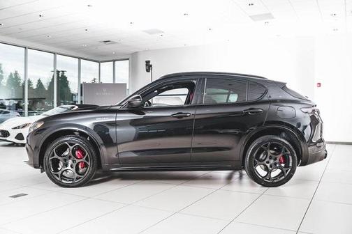 2025 Alfa Romeo Stelvio Veloce