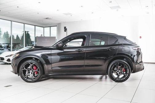 2025 Alfa Romeo Stelvio Veloce