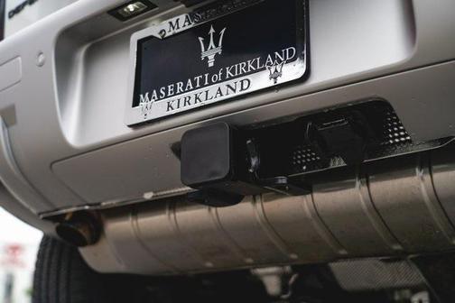 2025 Land Rover Defender P400 S