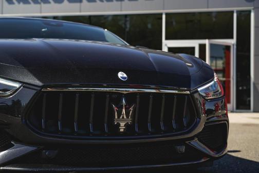 2022 Maserati Ghibli Modena Q4