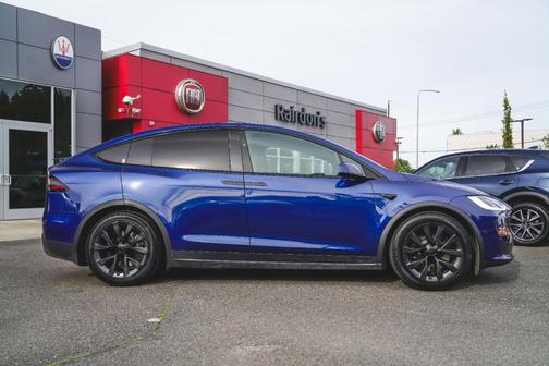 2022 Tesla Model X Base